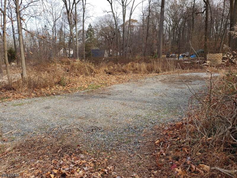 16 Zeek Rd - Photo 1