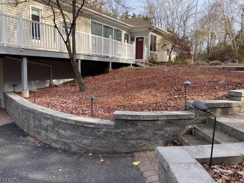 132 Newton Sparta Rd - Photo 1