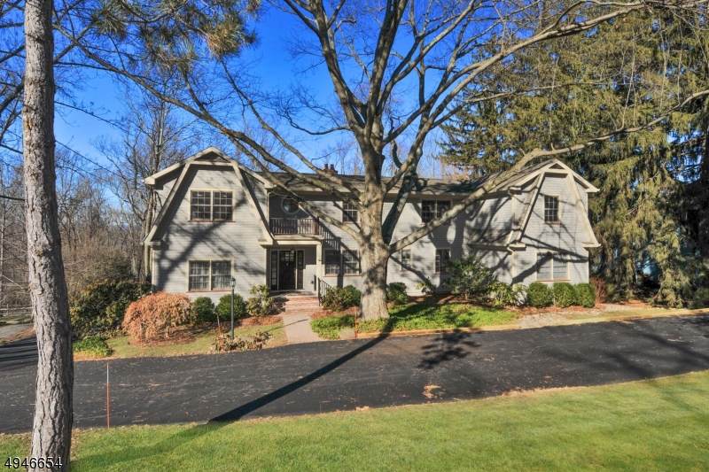 570 Fairmount Ave - Photo 1