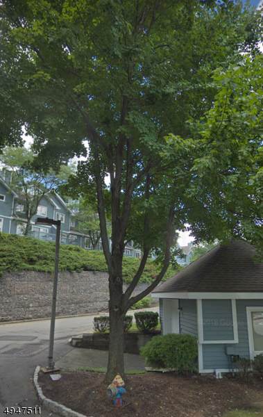 44 Skyview Ter - Photo 1