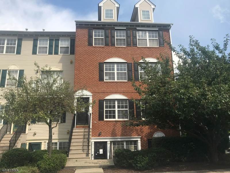 114 Callahan Ct - Photo 1