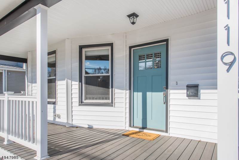 197 Rea Ave - Photo 1