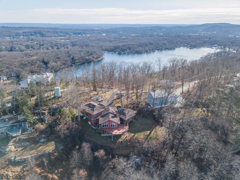163 Hillcrest Drive - Photo 1