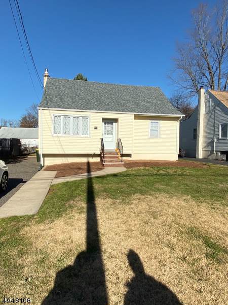 571 Bridgewater Ave - Photo 1