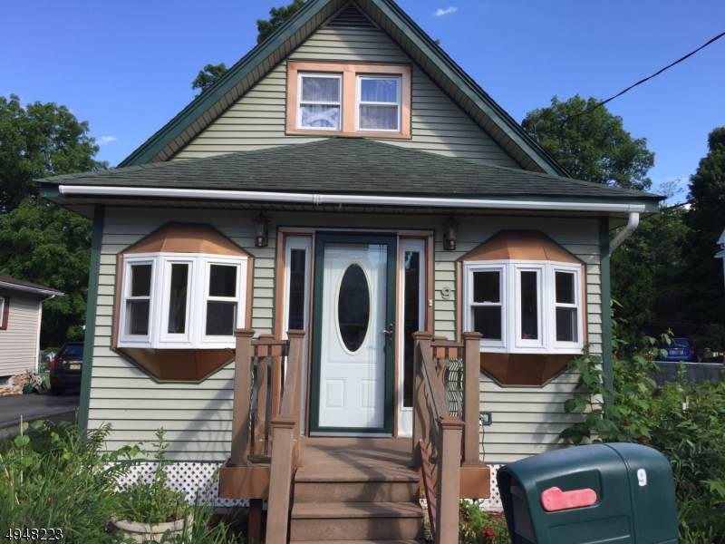 9 Ridgewood Ave - Photo 1