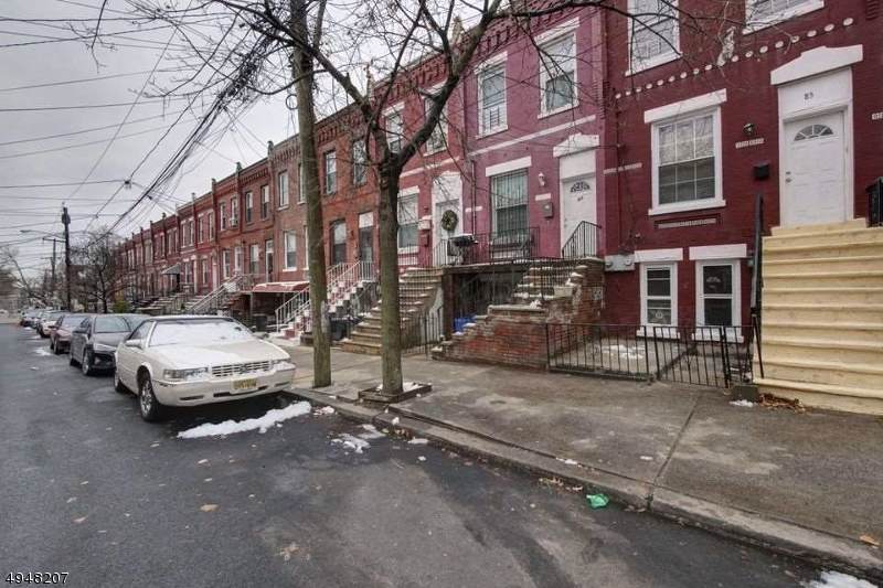 85 Union St - Photo 1