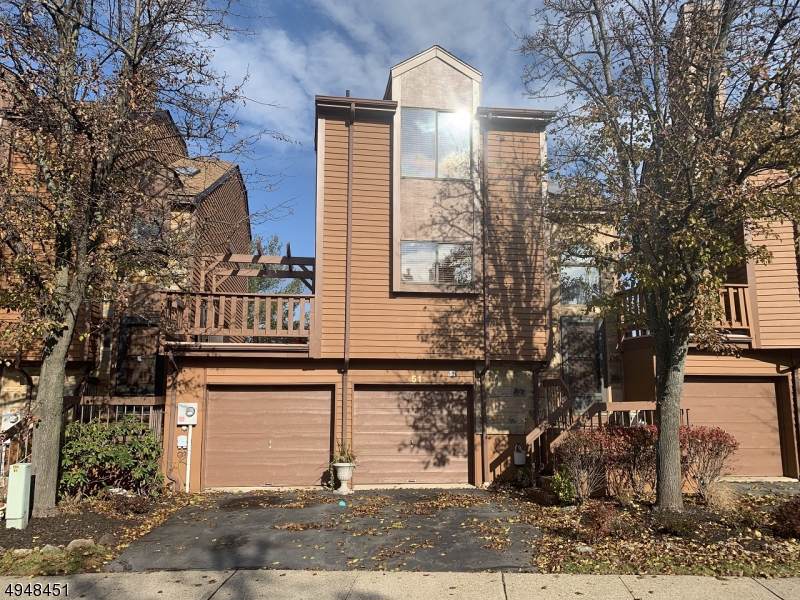 52 Hickory Hill Ct - Photo 1