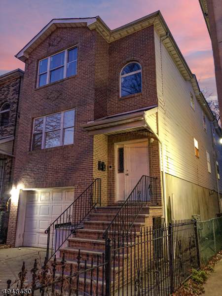 34 Evergreen Ave - Photo 1