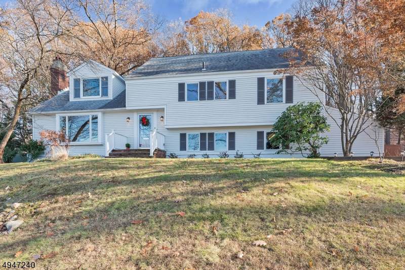 328 Orenda Cir - Photo 1