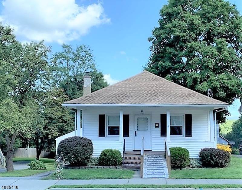 250 E Main St - Photo 1
