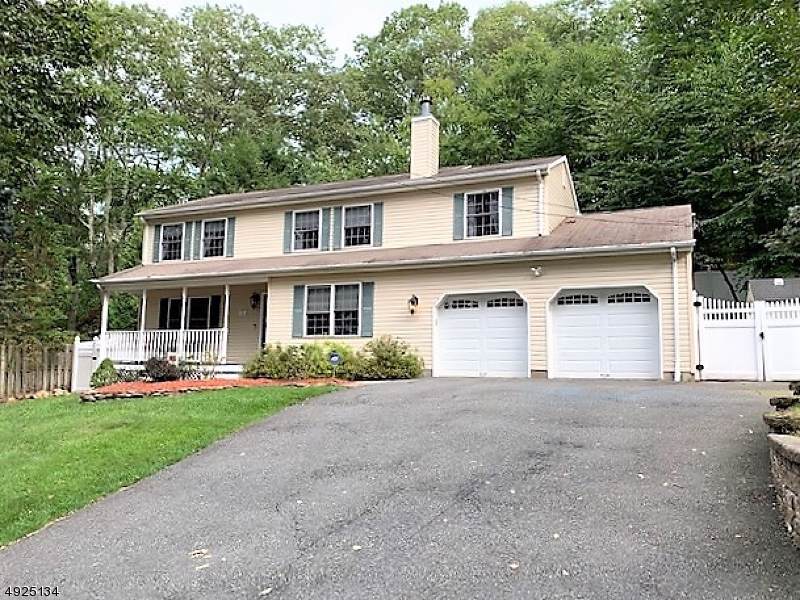 18 Mohican Ave - Photo 1