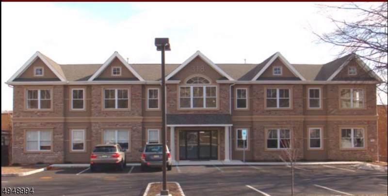 318 Main St - Photo 1