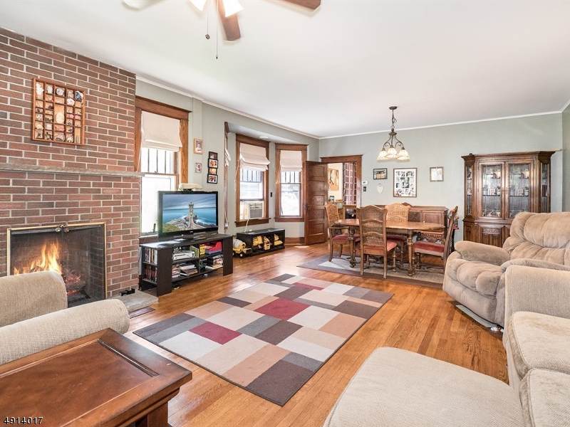 8 Maple Ave - Photo 1