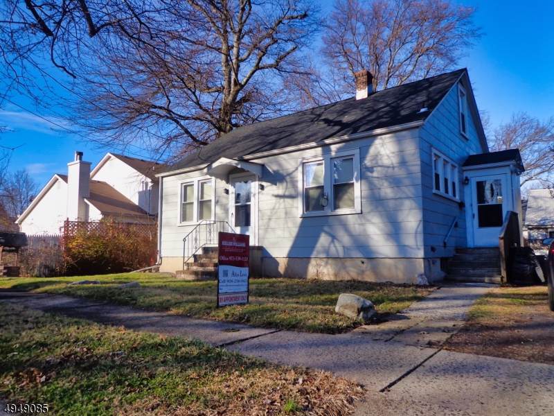 1334 Bleecher St - Photo 1
