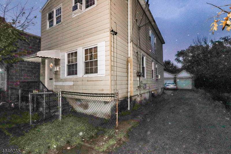 11 E 18Th St - Photo 1