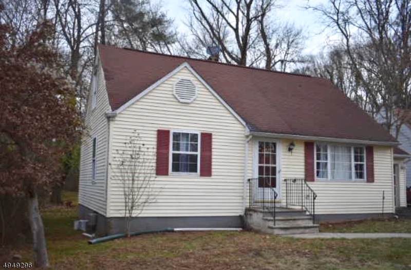 1213 Oxford Ave - Photo 1