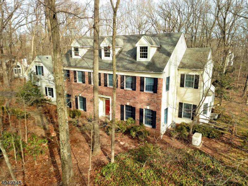 91 West St - Photo 1