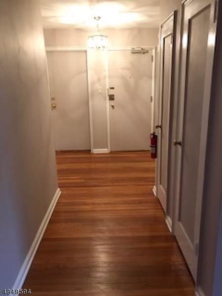 349 Bloomfield Ave 147 - Photo 1