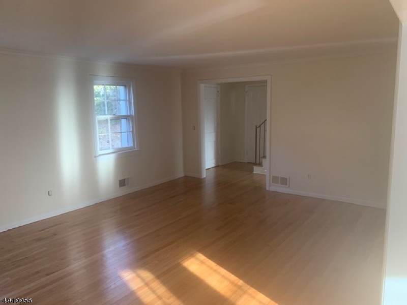 372 Dogwood Way - Photo 1