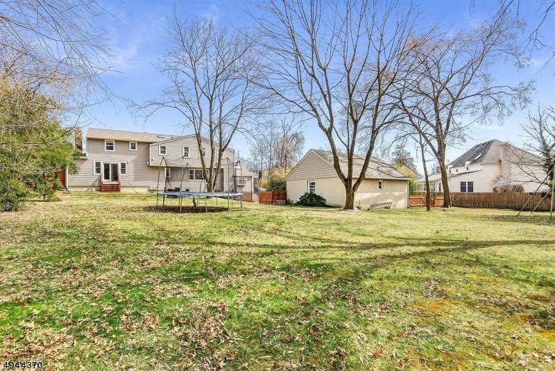 117 Park Ave - Photo 1