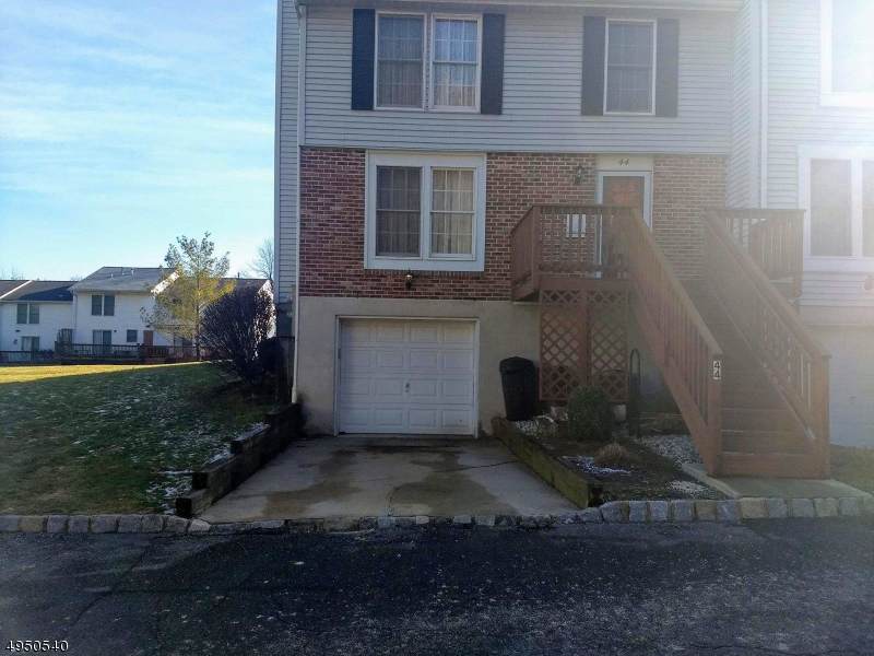 44 Cambridge East - Photo 1