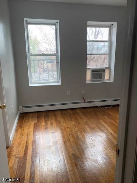 59 St Pauls Ave - Photo 1