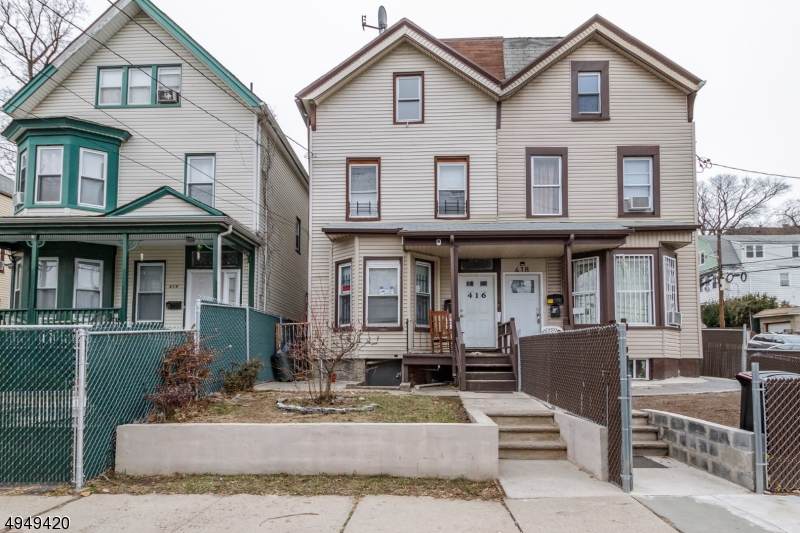 416 Summer Ave - Photo 1
