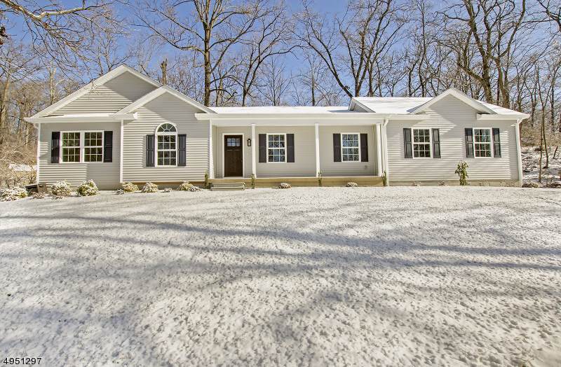 34 Mallard Dr - Photo 1