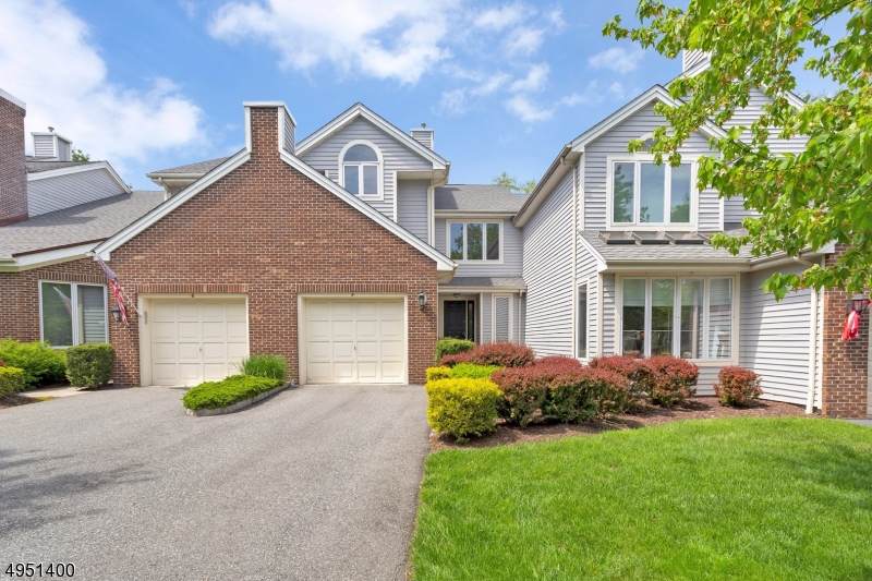 4 Jesse Ct - Photo 1