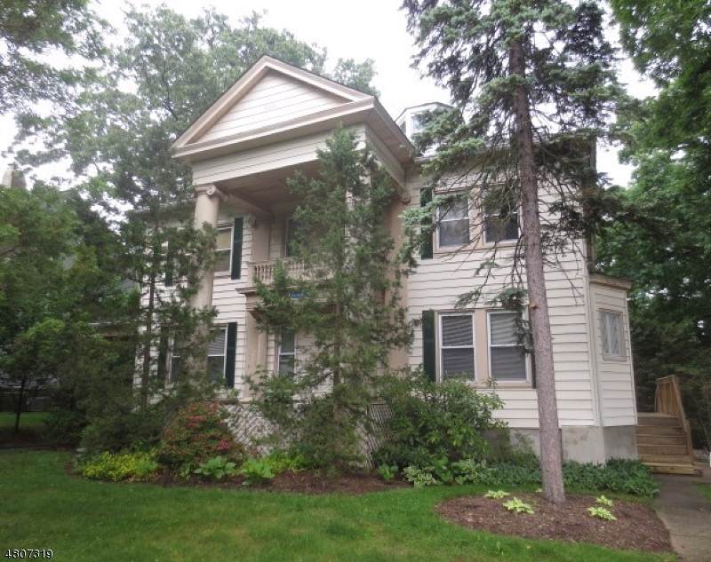 145 Park St - Photo 1