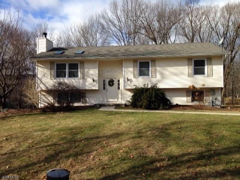 3 Adrienne Ct - Photo 1