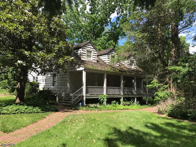 1481 E Broad St - Photo 1