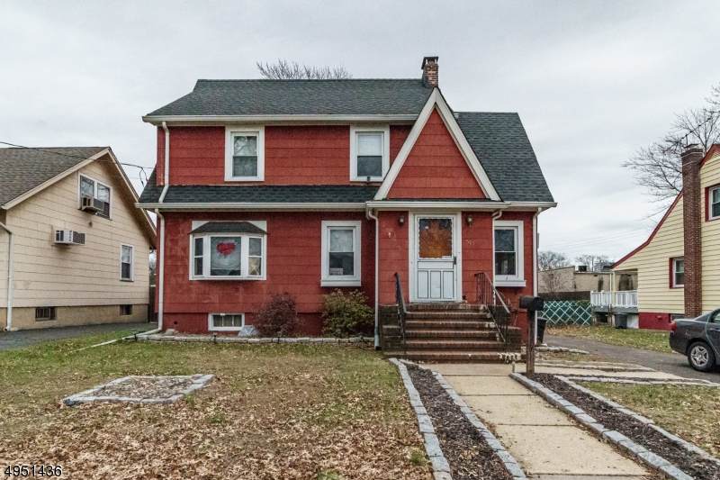 517 Elm St - Photo 1