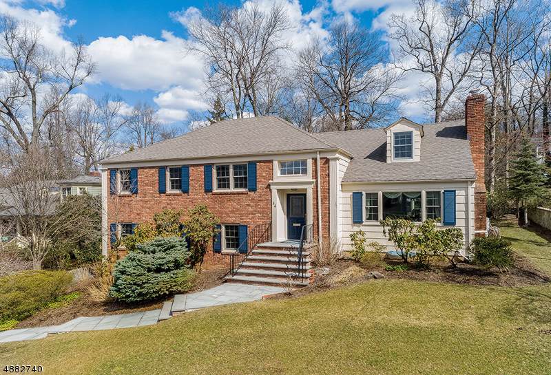 44 Drum Hill Dr - Photo 1
