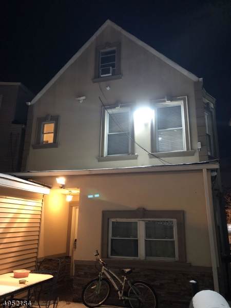 84 Oraton St - Photo 1