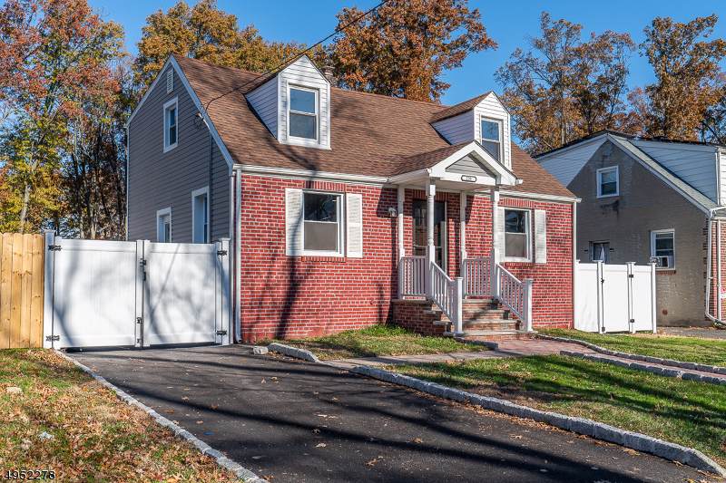 221 E 8Th Ave - Photo 1