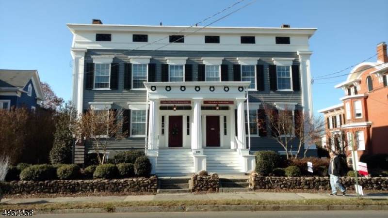 153 Main St - Photo 1