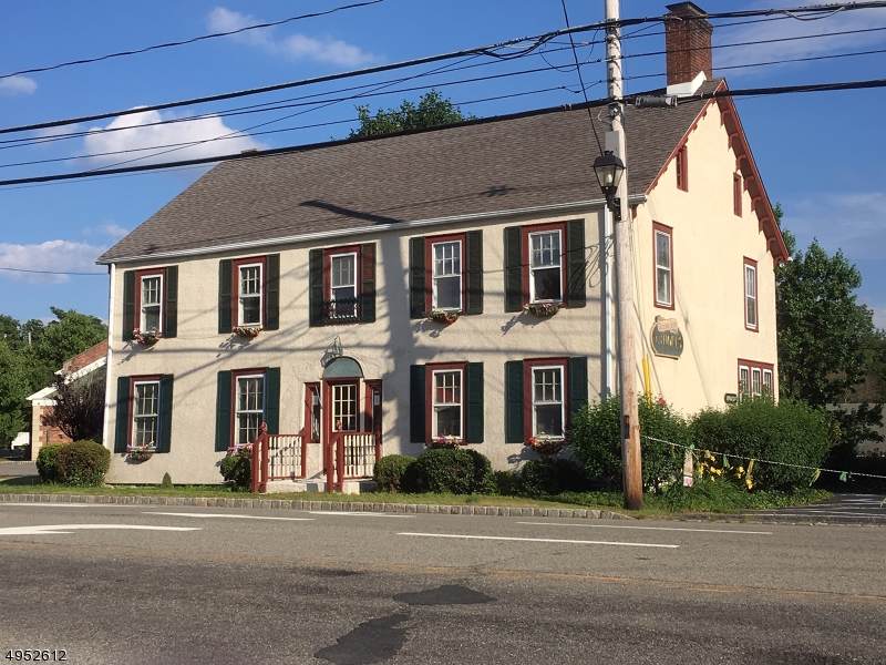 484 Main St - Photo 1