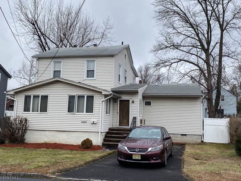 1224 Gray Ave - Photo 1