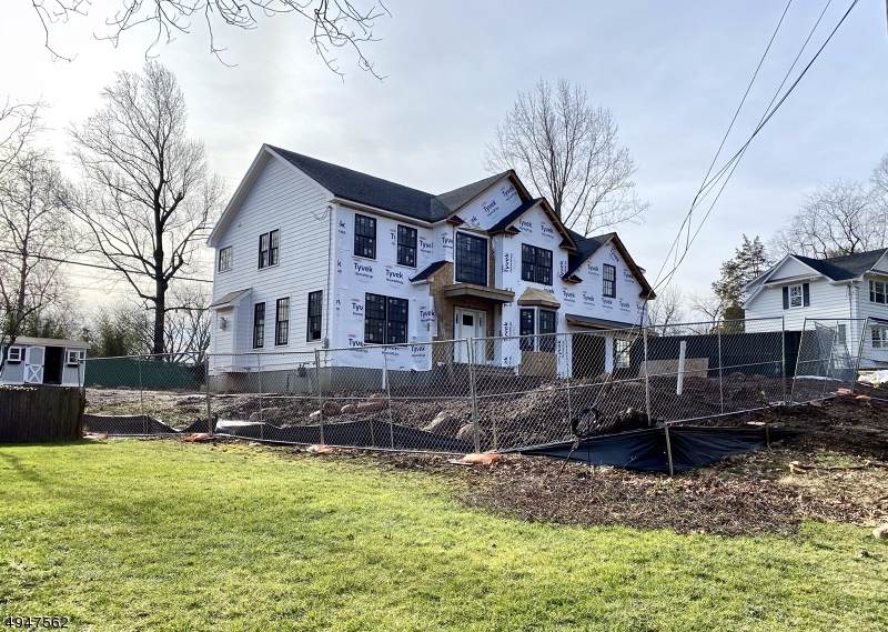56 Great Oak Dr - Photo 1
