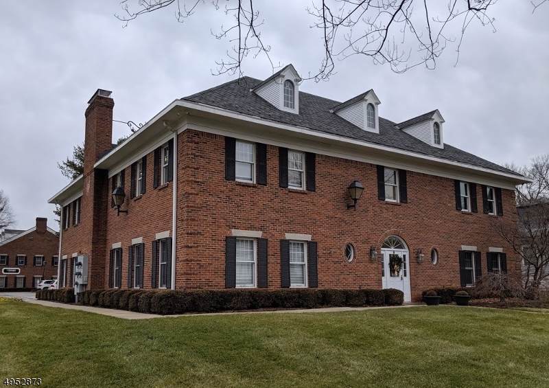 191 Main St - Photo 1