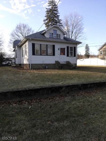 83 De Hart St - Photo 1