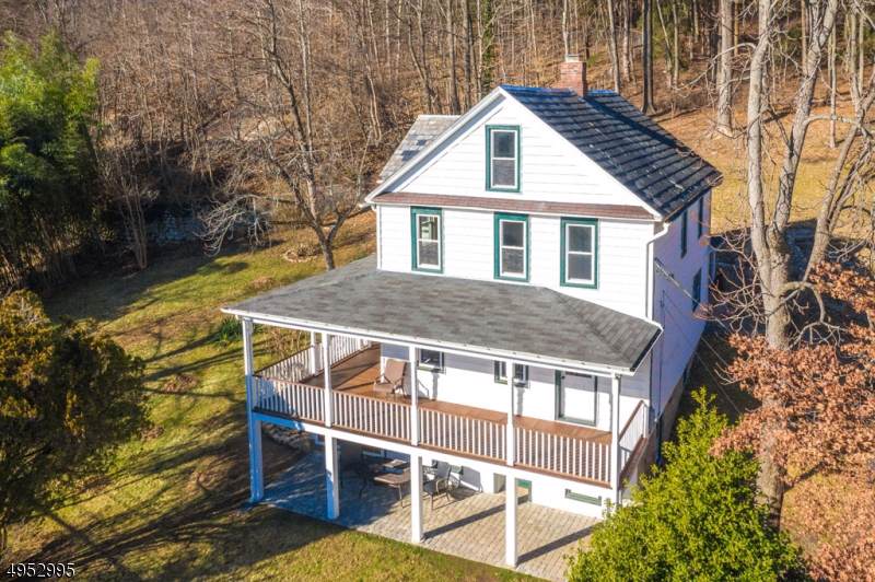 159 Fairview Ave - Photo 1