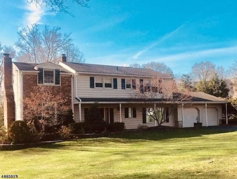 1 Montgomery Ave - Photo 1