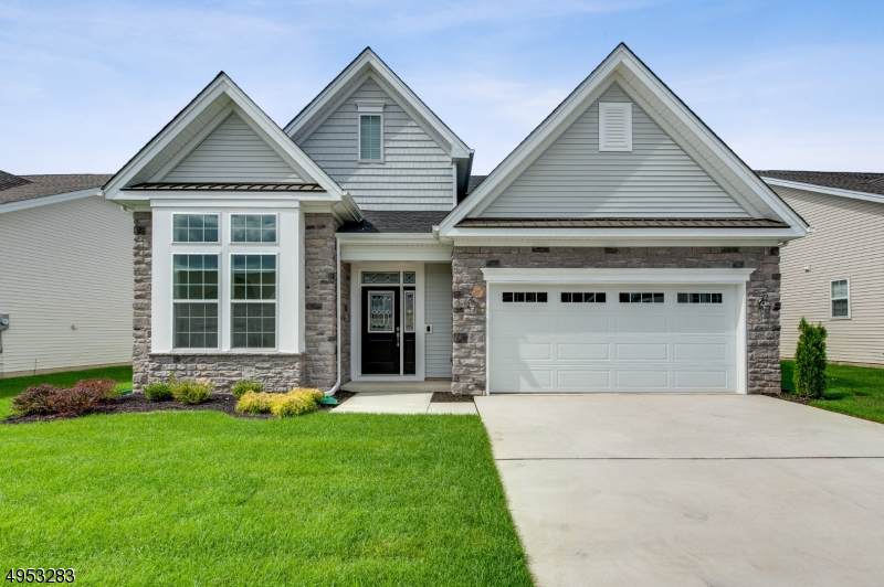 99 Longwood Dr - Photo 1