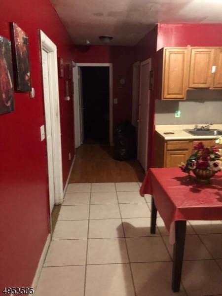 25 Washington Ave - Photo 1