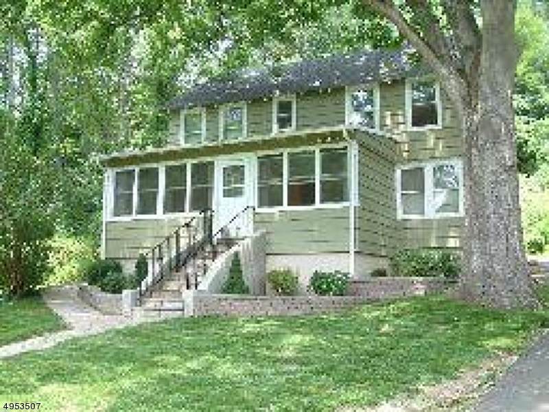 149 Union Ave - Photo 1