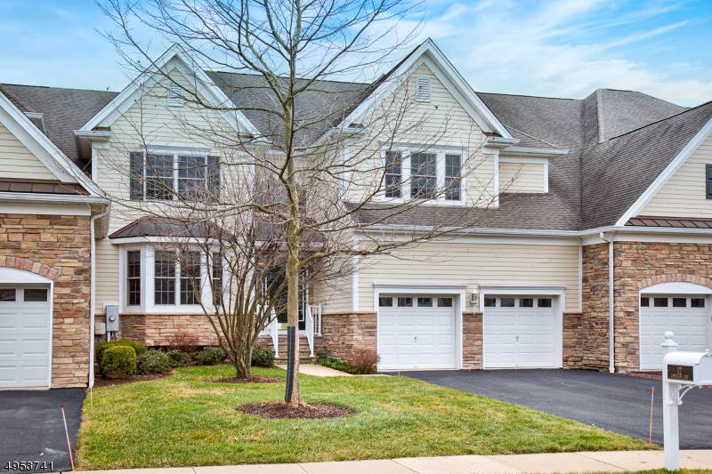 12 Lonergan Ln - Photo 1