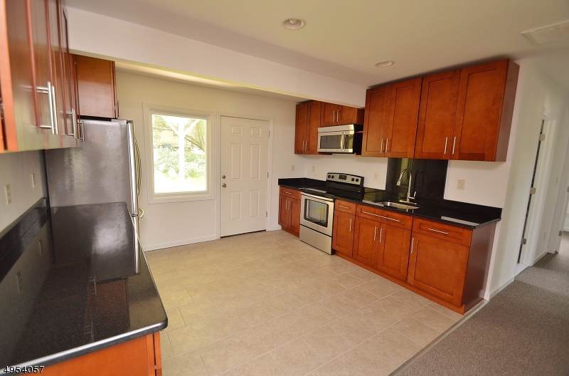 142 Mt Arlington Blvd - Photo 1