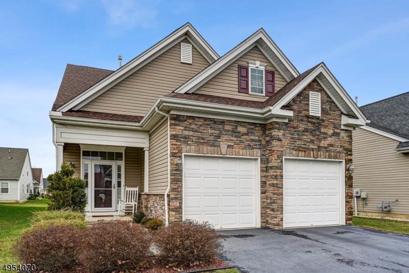 48 Turret Dr - Photo 1